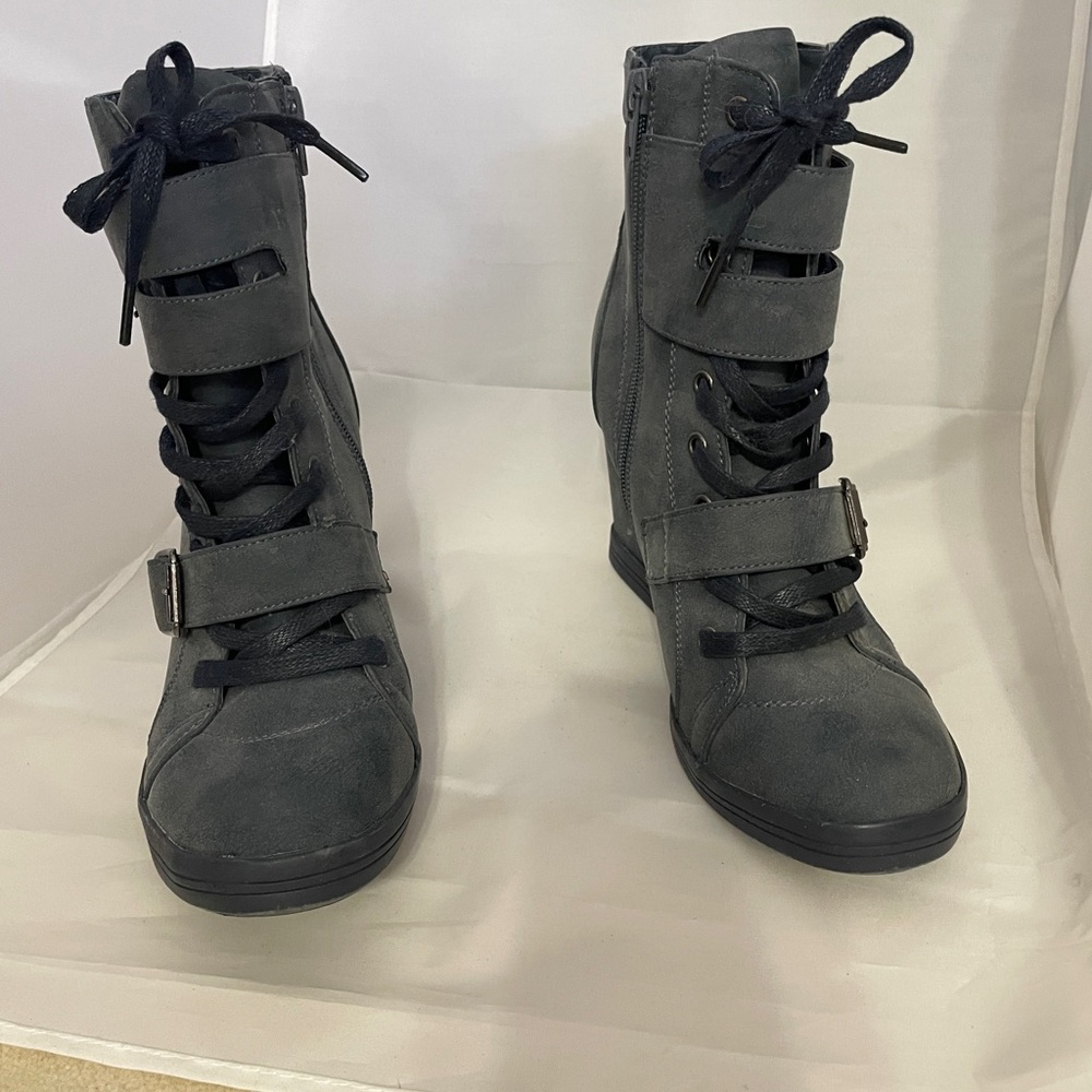 Nature Breeze Women's Lace Up Wedge Boots - Picture 4 of 10